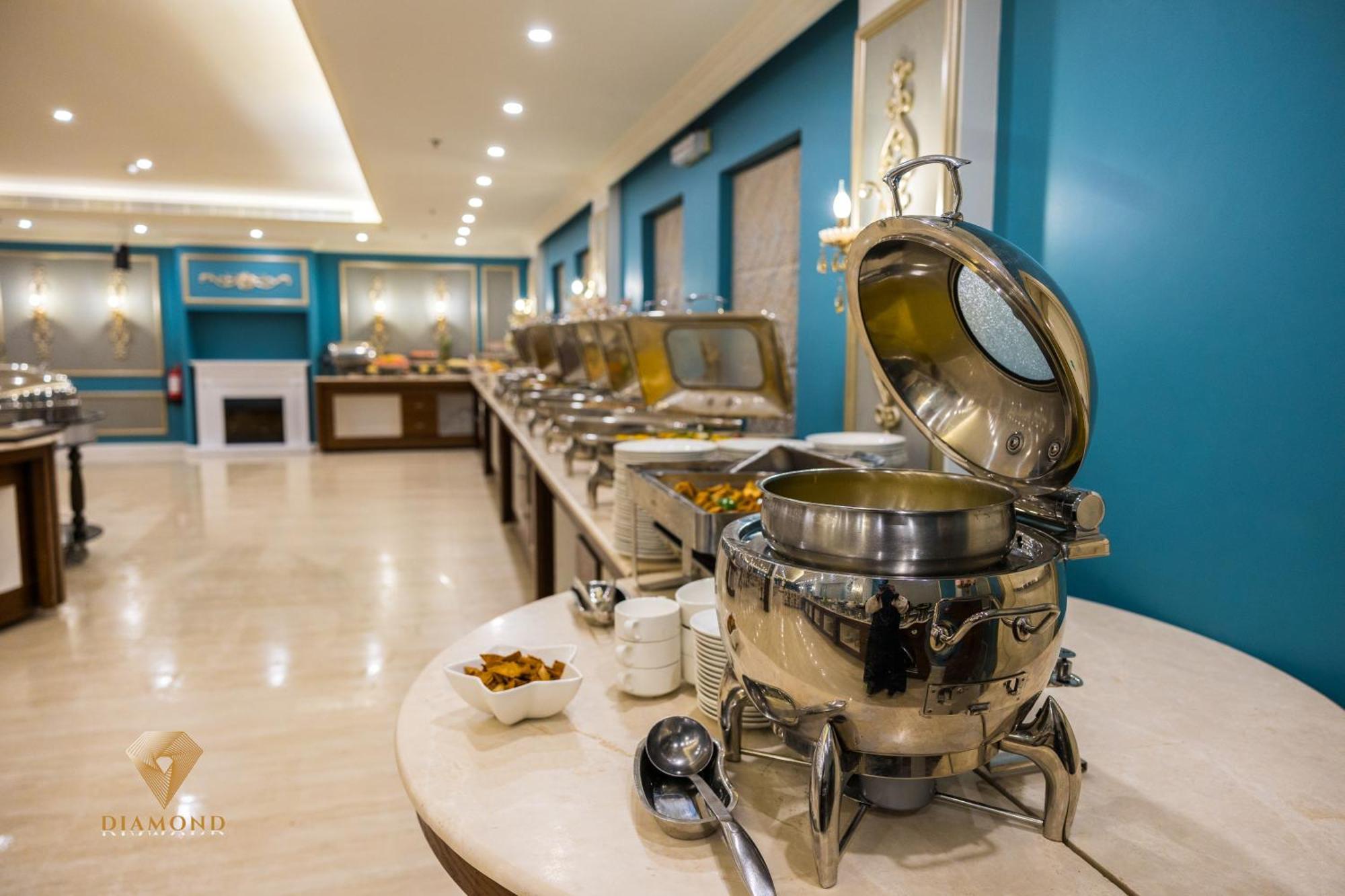 Olian Hotel Riaad Buitenkant foto